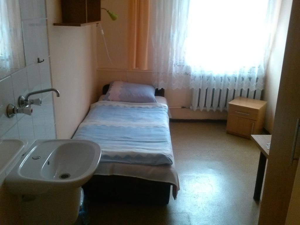 Pod Zielonym Kogutem Duszniki Zdroj Ruang foto